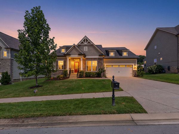 6910 Wellsford Ln, College Grove, TN 37046