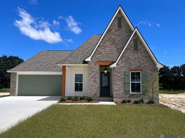 10473 Eastlake Drive, Denham Springs, LA 70726