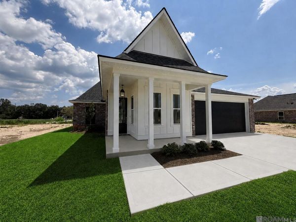 29445 Northlake Drive, Denham Springs, LA 70726