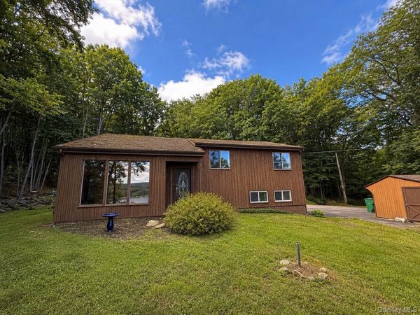 1095 Route 292 , Holmes, NY 12531