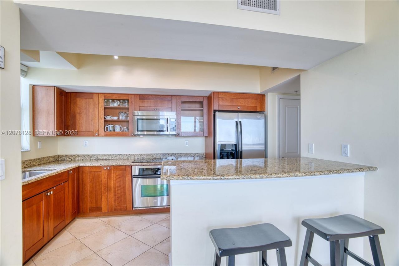 815 NW Flagler Ave, Unit 305, Stuart, FL 34994 Photo