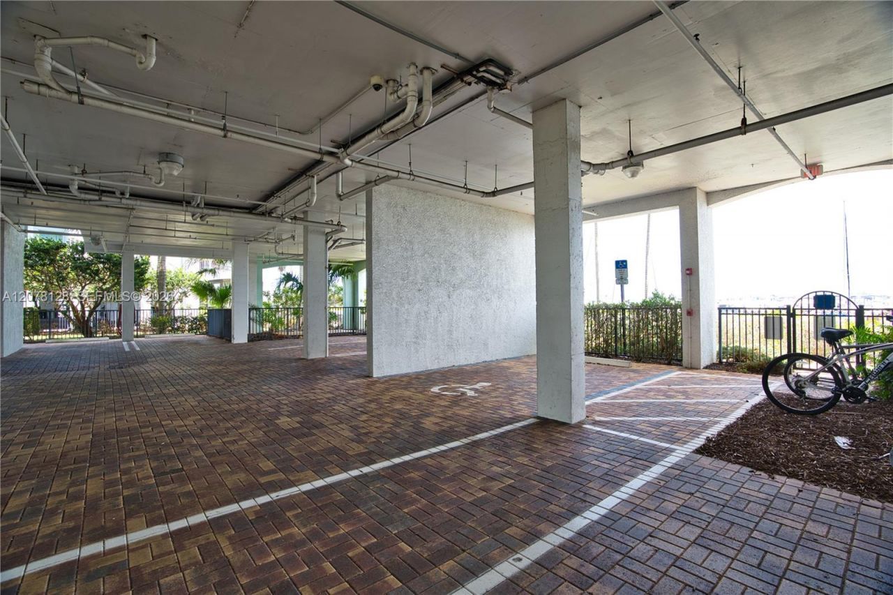 815 NW Flagler Ave, Unit 305, Stuart, FL 34994 Photo