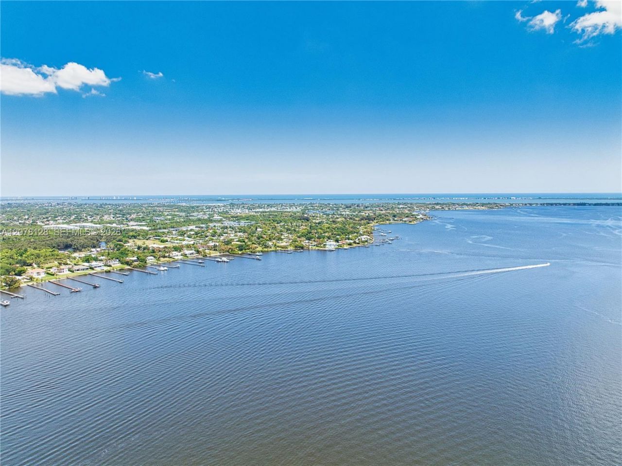 815 NW Flagler Ave, Unit 305, Stuart, FL 34994 Photo