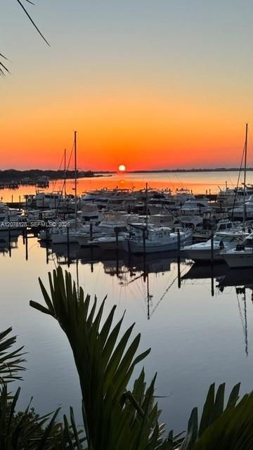 815 NW Flagler Ave, Unit 305, Stuart, FL 34994 Photo