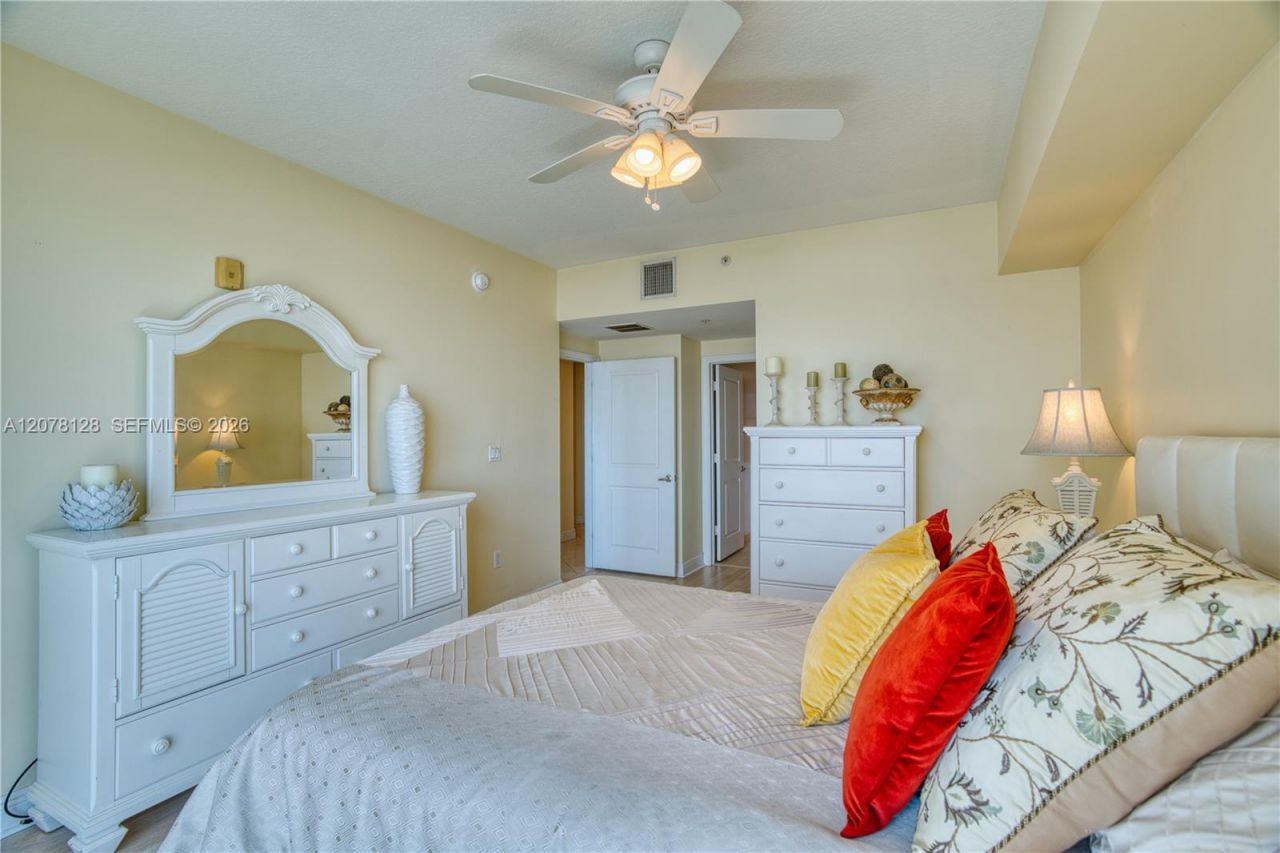 815 NW Flagler Ave, Unit 305, Stuart, FL 34994 Photo