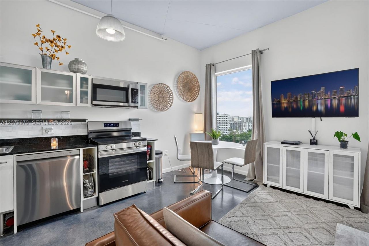 10 SW South River Dr, Unit 1105, Miami, FL 33130 Photo