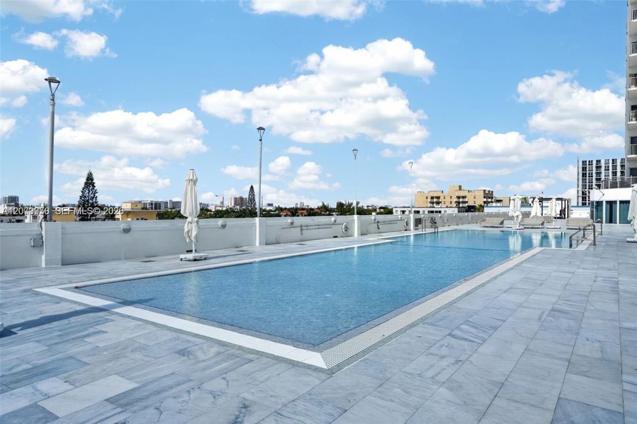 10 SW South River Dr , Unit 1105, Miami, FL 33130 Photo