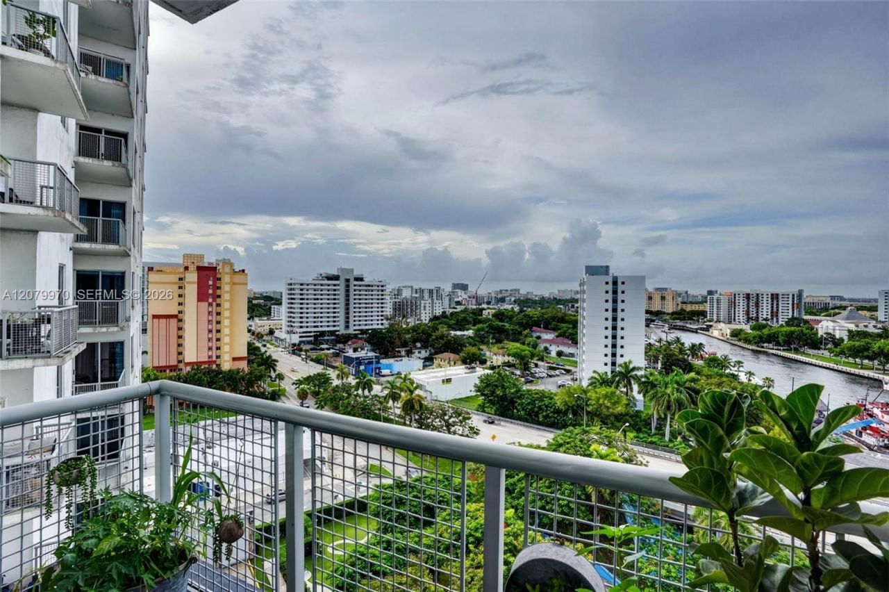 10 SW South River Dr, Unit 1105, Miami, FL 33130 Photo