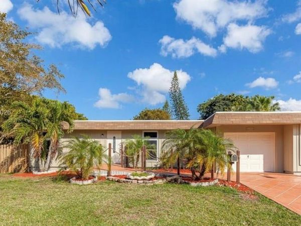 7912 NW 73rd Ave , Tamarac, FL 33321