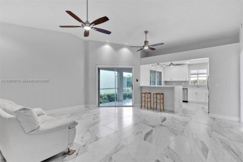 710 SE 22nd Ln, Homestead, FL 33033 Photo
