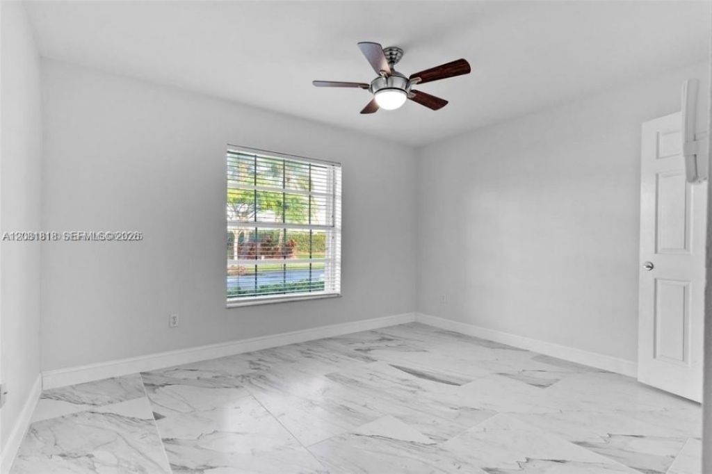 710 SE 22nd Ln, Homestead, FL 33033 Photo