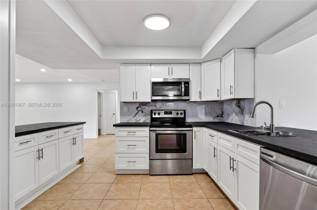 7490 NW 23rd St , Sunrise, FL 33313 Photo