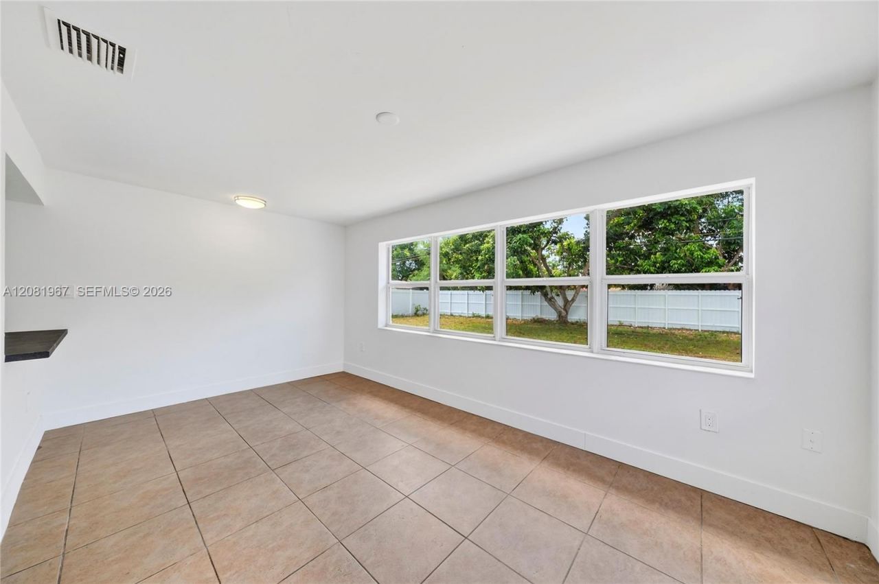 7490 NW 23rd St , Sunrise, FL 33313 Photo