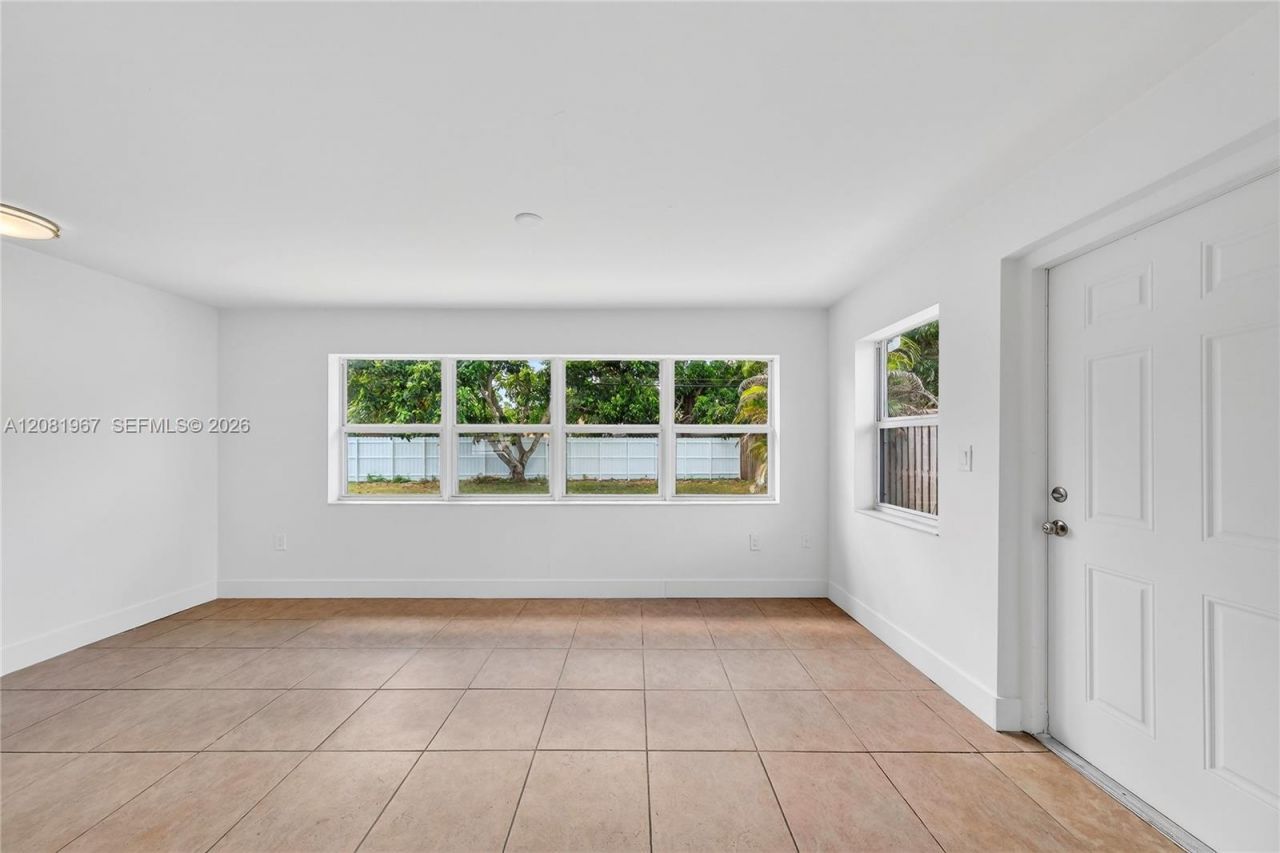 7490 NW 23rd St , Sunrise, FL 33313 Photo