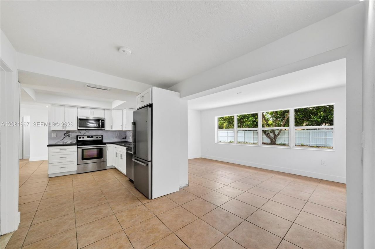 7490 NW 23rd St , Sunrise, FL 33313 Photo