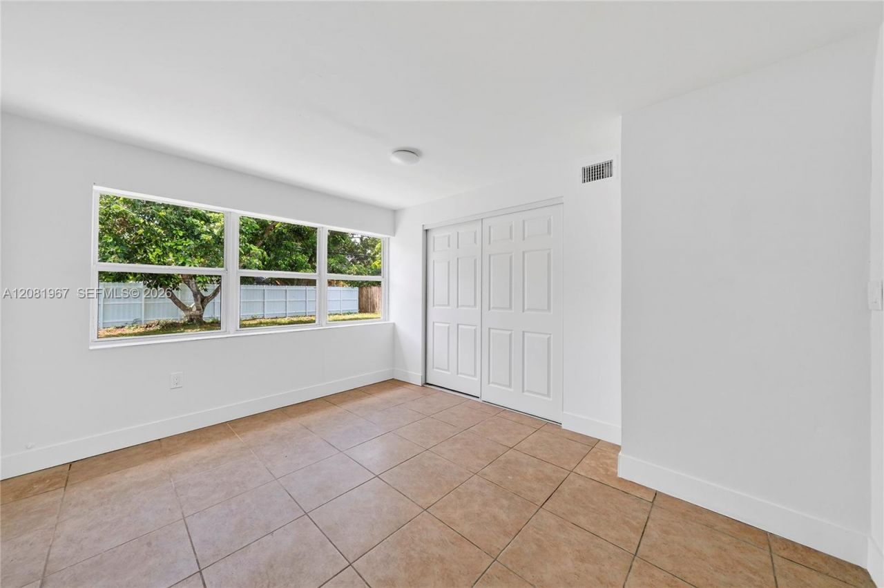 7490 NW 23rd St , Sunrise, FL 33313 Photo