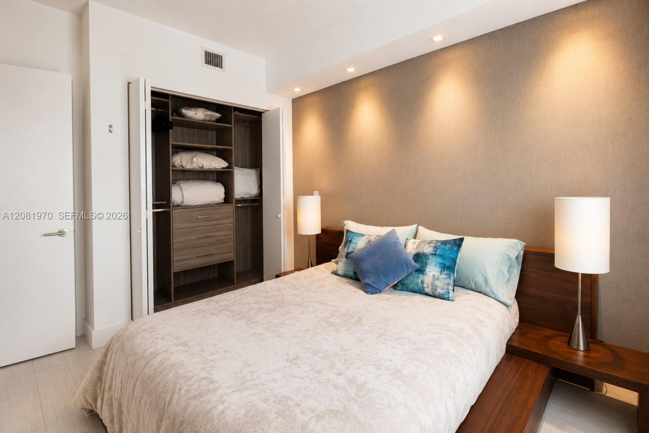 460 NE 28th St , Unit 2806, Miami, FL 33137 Photo