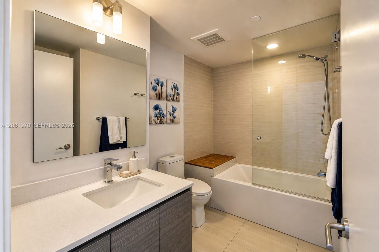 460 NE 28th St , Unit 2806, Miami, FL 33137 Photo