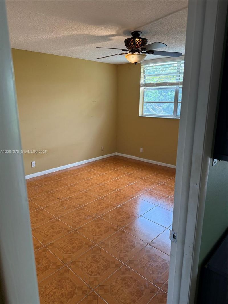 3001 NW 48th Ave , Unit 444, Lauderdale Lakes, FL 33313 Photo