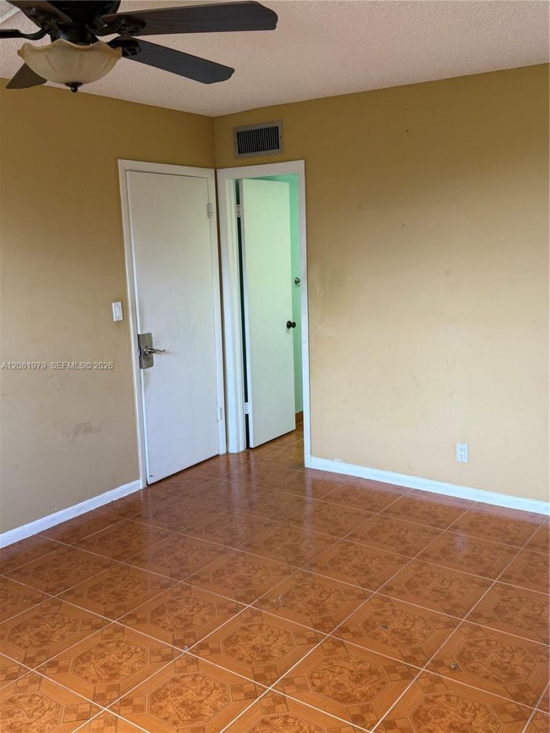 3001 NW 48th Ave , Unit 444, Lauderdale Lakes, FL 33313 Photo