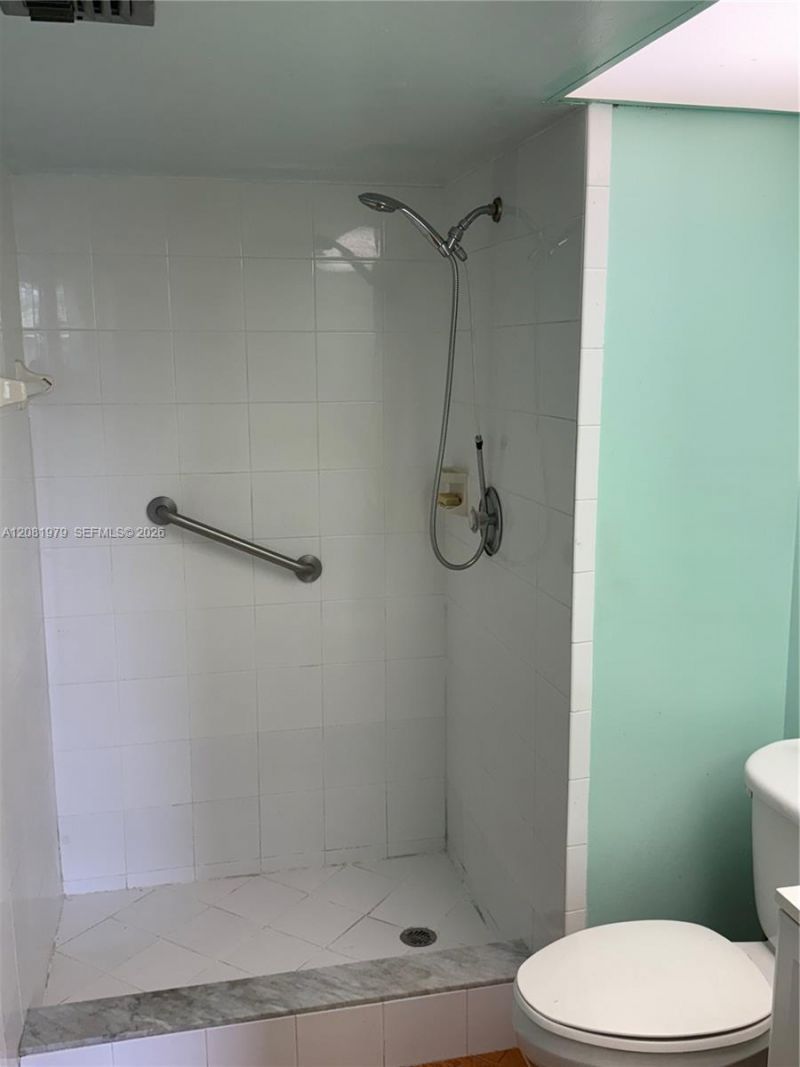 3001 NW 48th Ave , Unit 444, Lauderdale Lakes, FL 33313 Photo