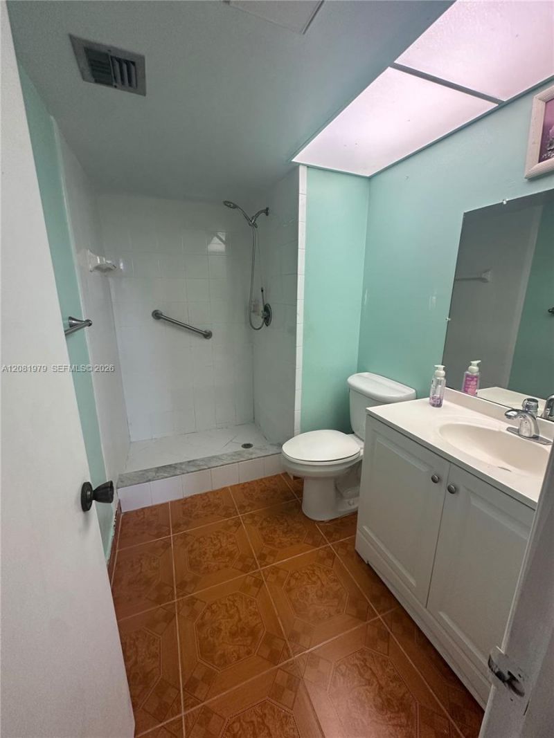 3001 NW 48th Ave, Unit 444, Lauderdale Lakes, FL 33313 Photo