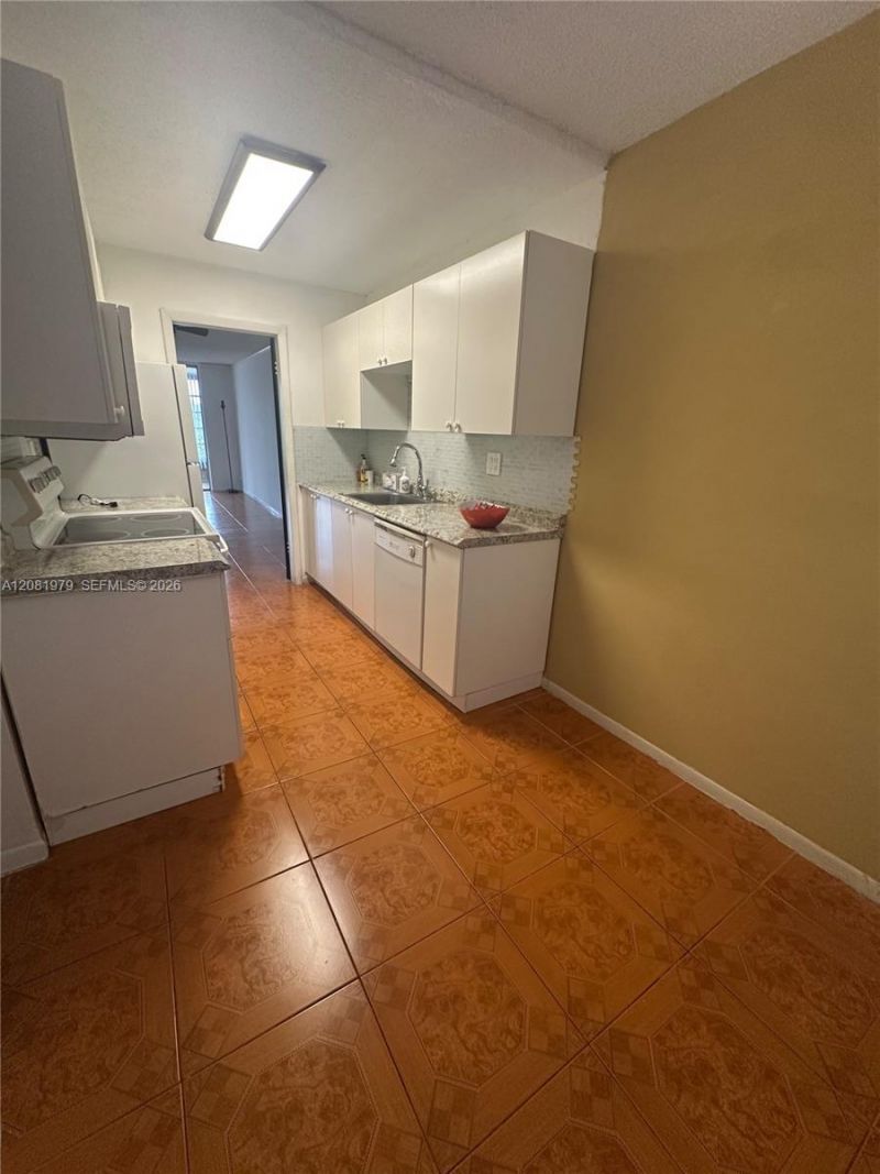 3001 NW 48th Ave, Unit 444, Lauderdale Lakes, FL 33313 Photo