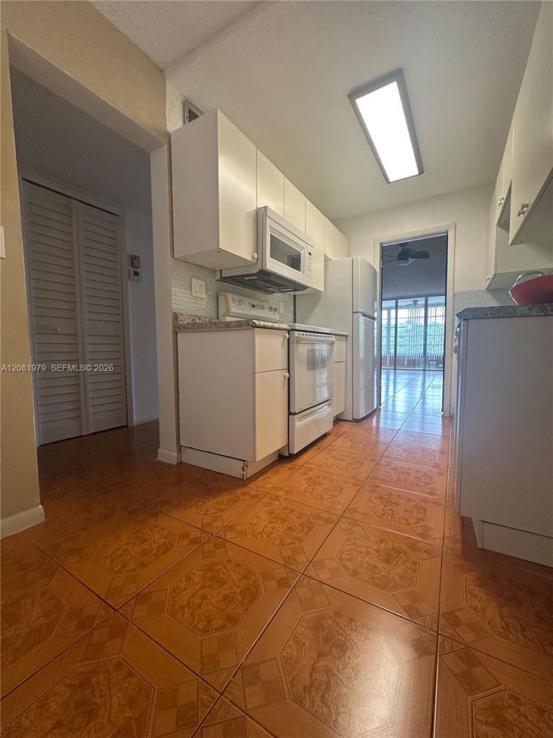 3001 NW 48th Ave, Unit 444, Lauderdale Lakes, FL 33313 Photo