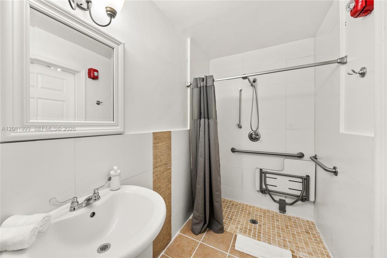 Please Call For Address, Unit E, Miami Beach, FL 33139 Photo