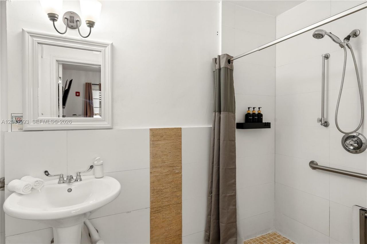 Please Call For Address, Unit E, Miami Beach, FL 33139 Photo