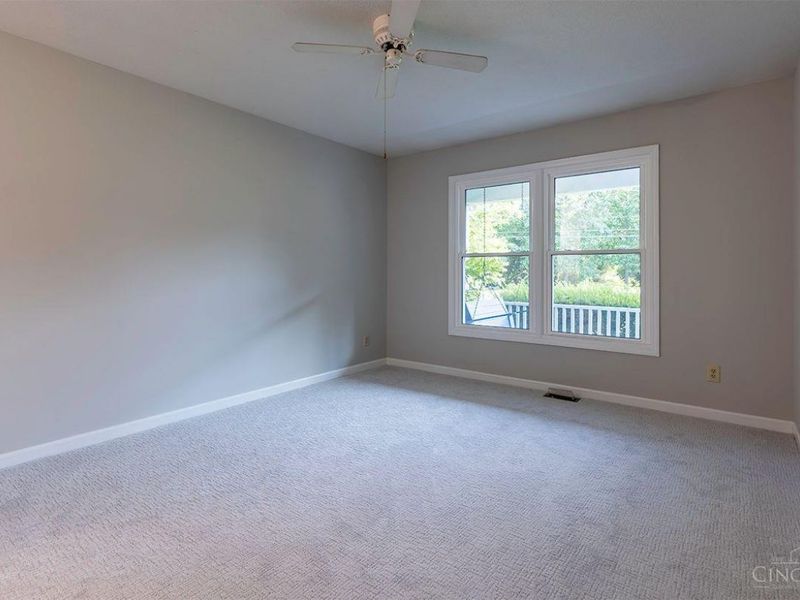 1990 Miles Road, Springfield Township, OH 45231 Photo 11