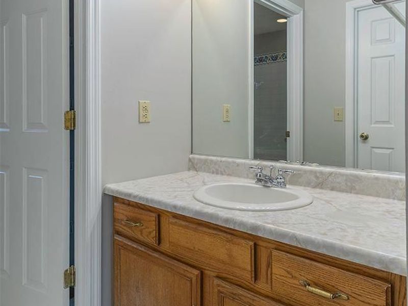 1990 Miles Road, Springfield Township, OH 45231 Photo 20