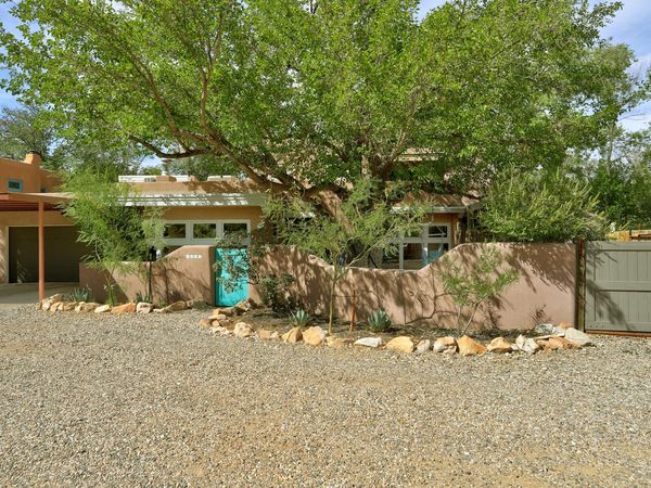 4905 Guadalupe Trail NW, Albuquerque, NM 87107