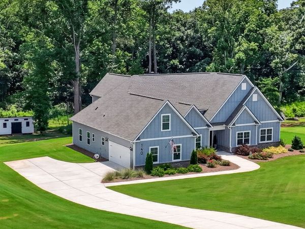 140 Linton Estates Avenue, Newnan, GA 30263