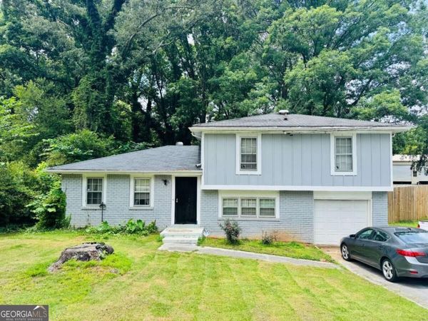 521 Navarre Drive, Stone Mountain, GA 30087