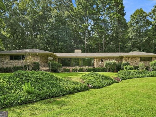 245 Plantation Road, Fayetteville, GA 30214