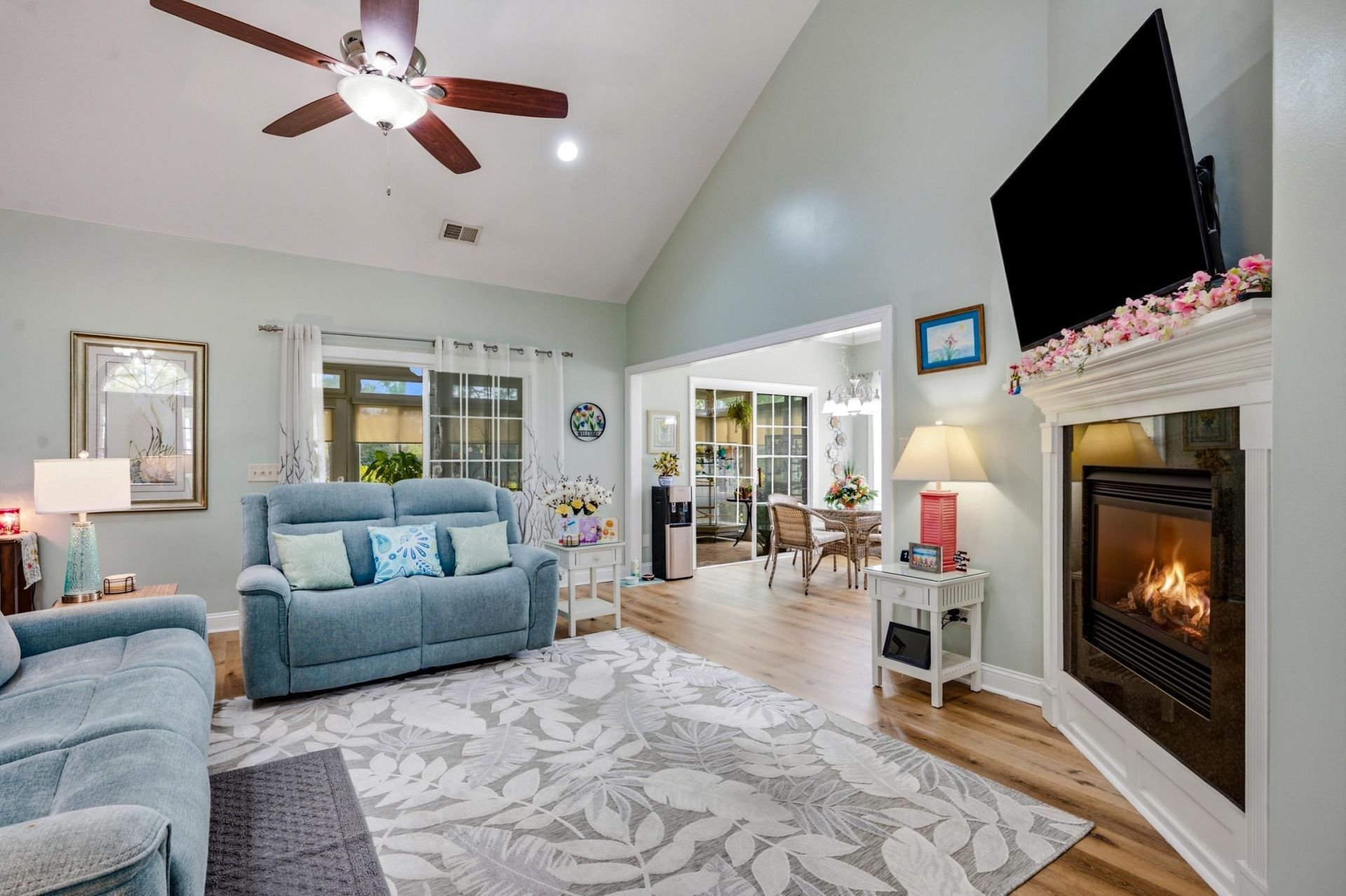 4390 Saint Annes Ct.  Photo 4
