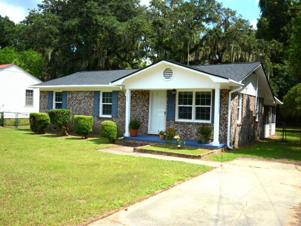 329 Bayview Ave., Georgetown, SC 29440
