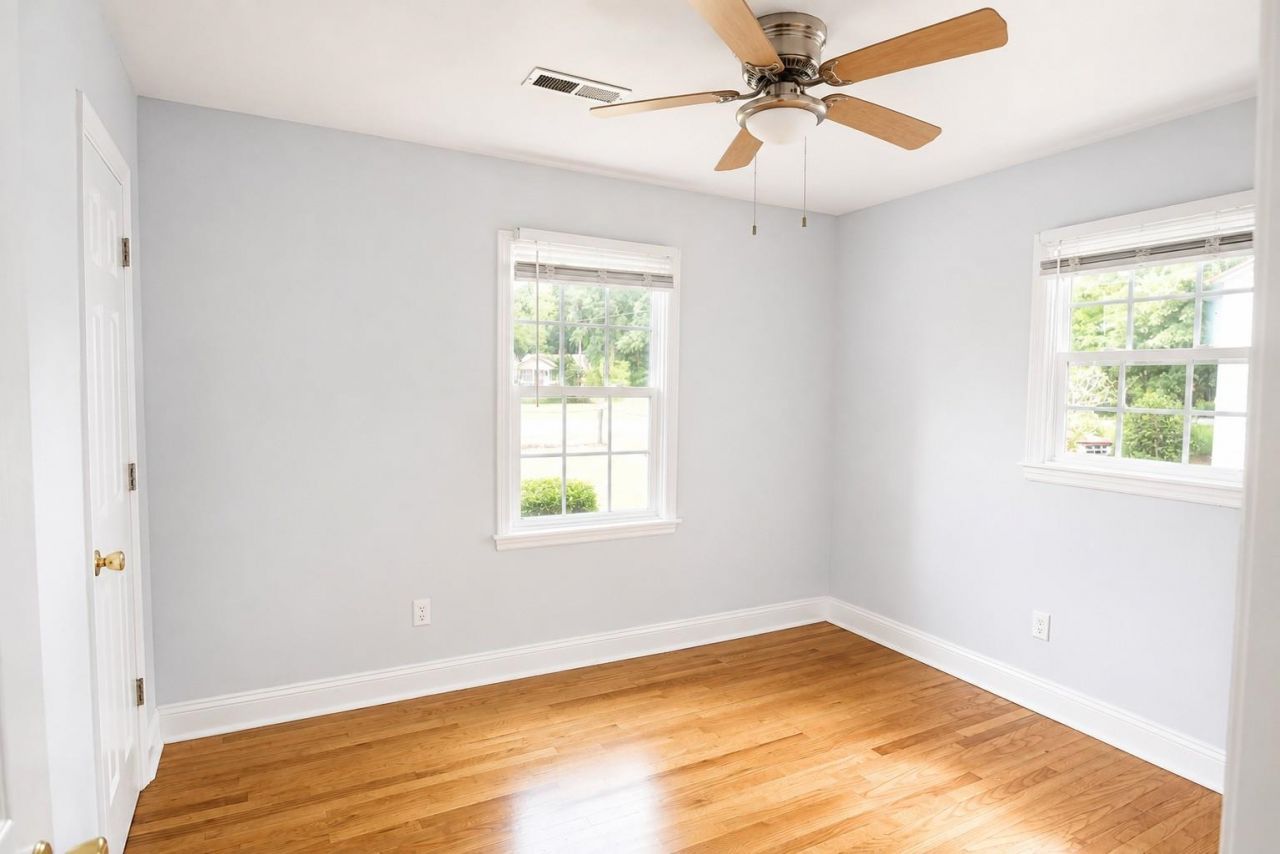 329 Bayview Ave. Photo 12