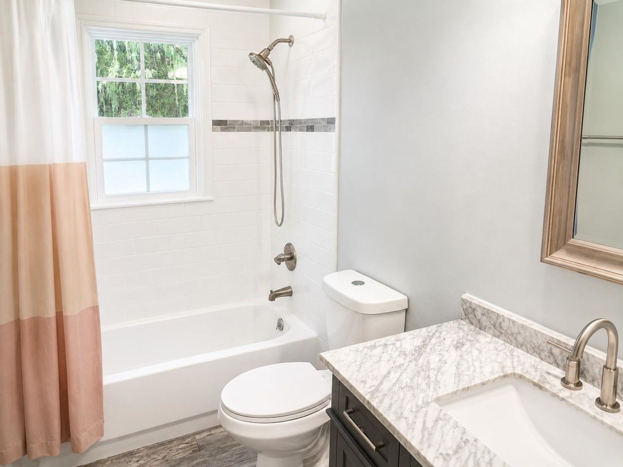 329 Bayview Ave. Photo 14