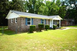 329 Bayview Ave. photo 4