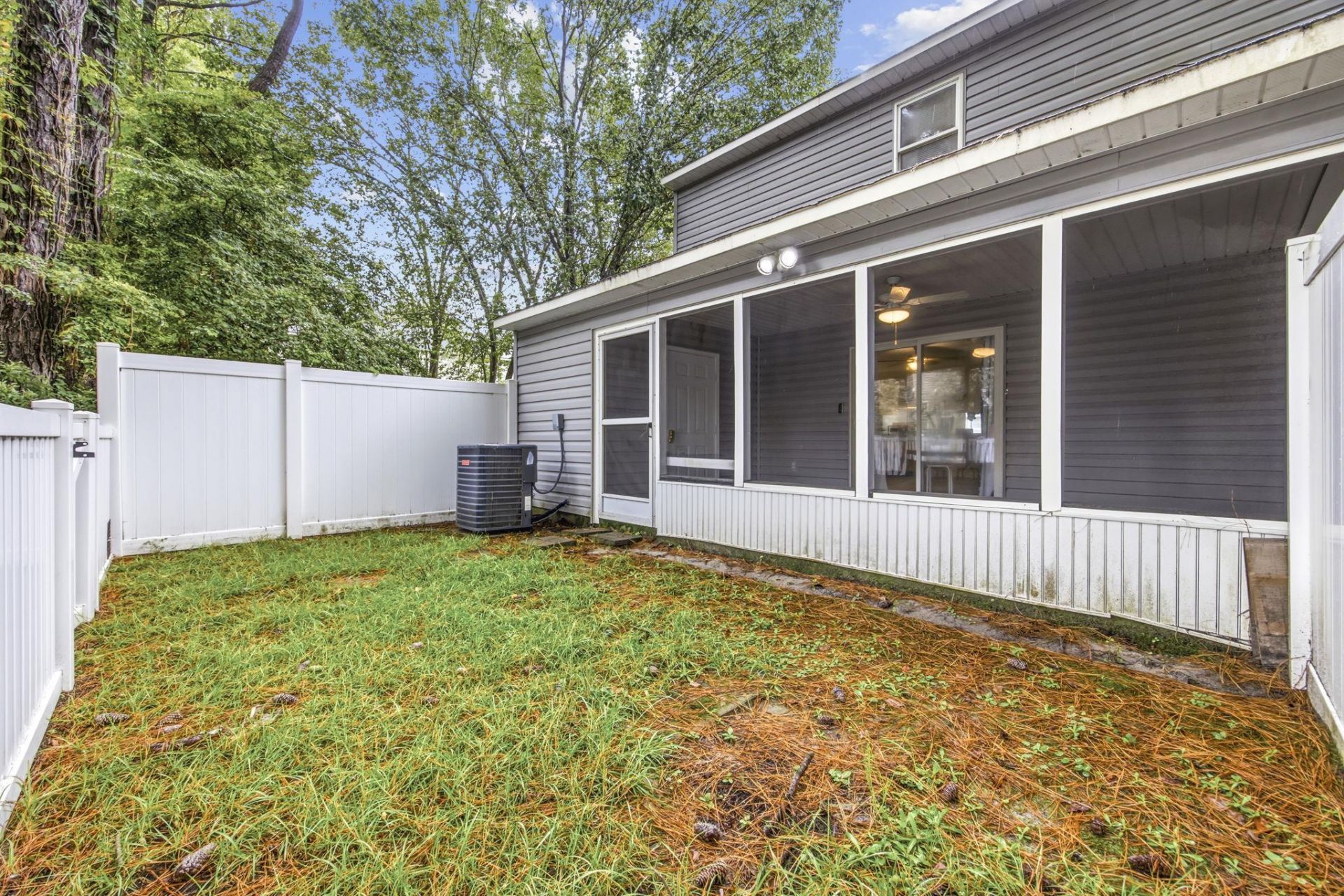 4604 Lomax Ct.  Photo 28
