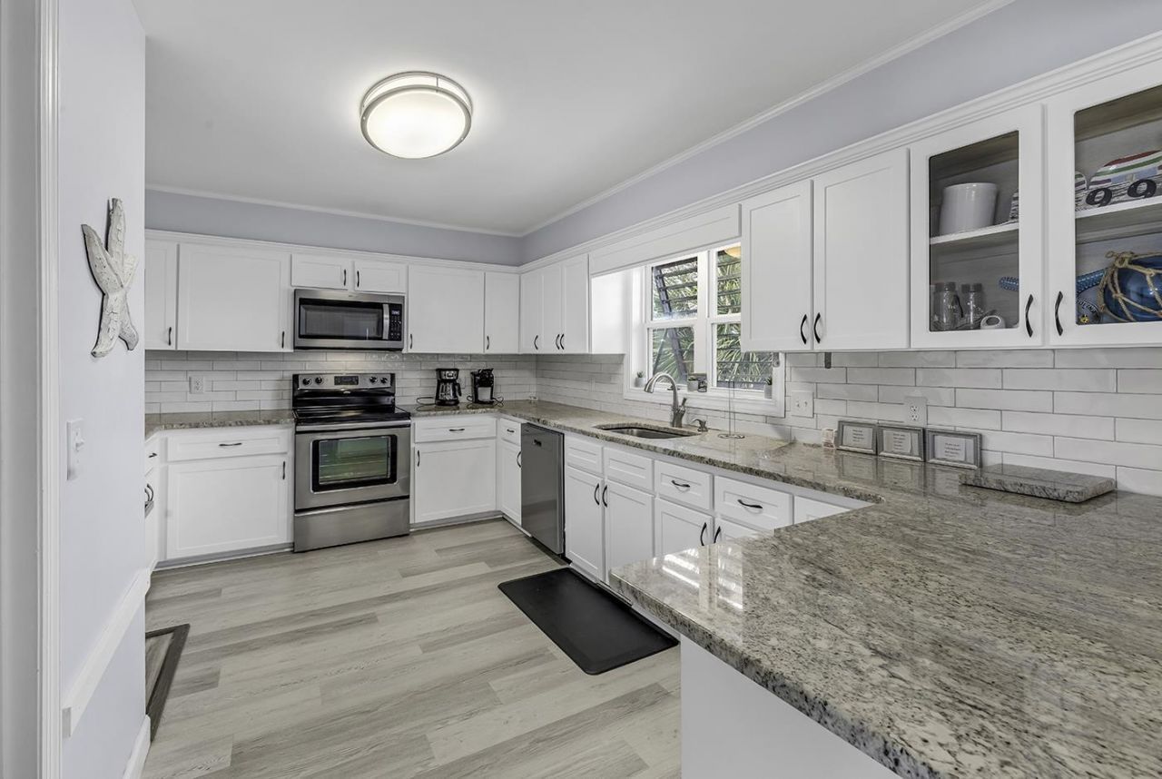 1899 South Waccamaw Dr. Photo 17