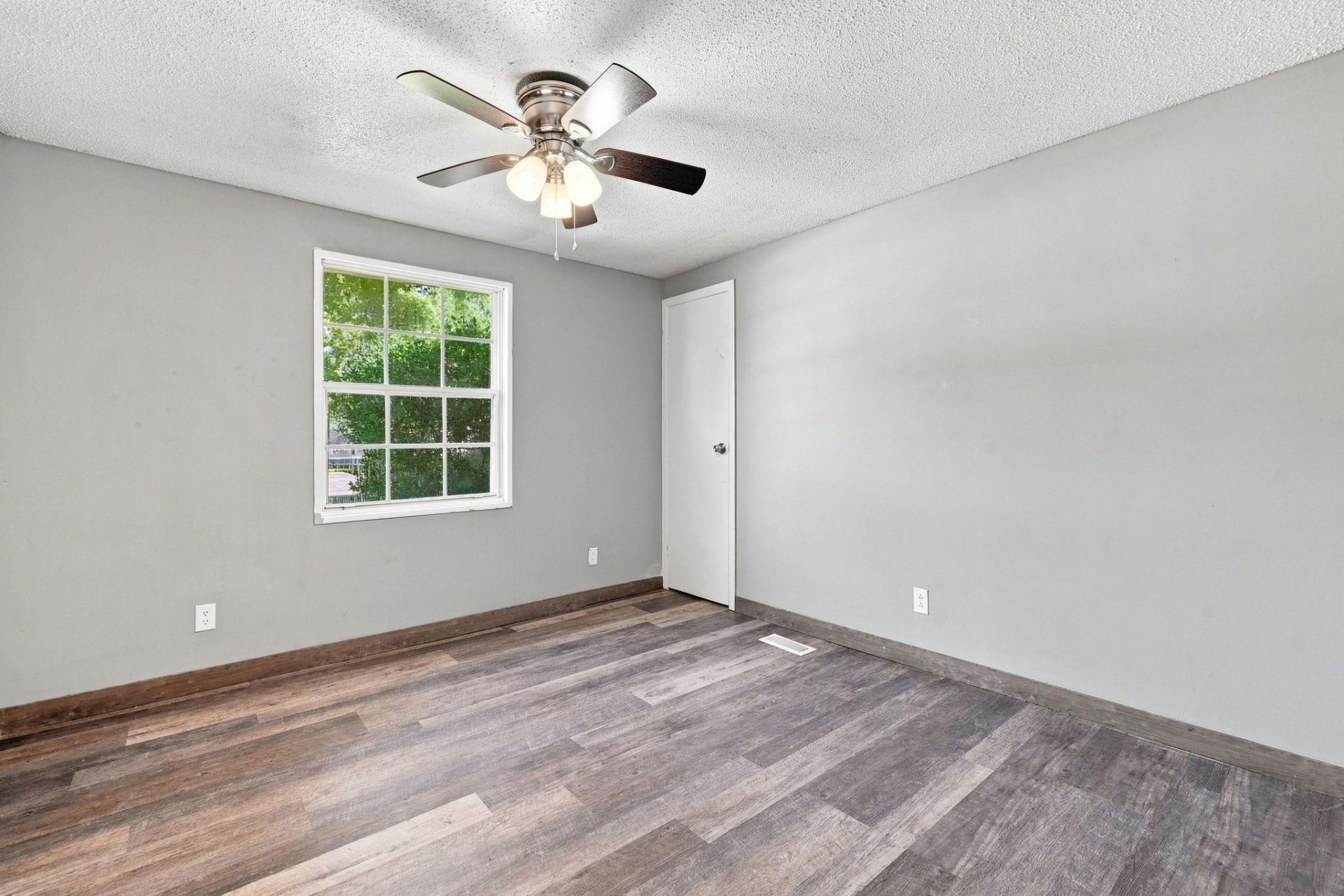 1109 Timber Ridge Trail Photo 12