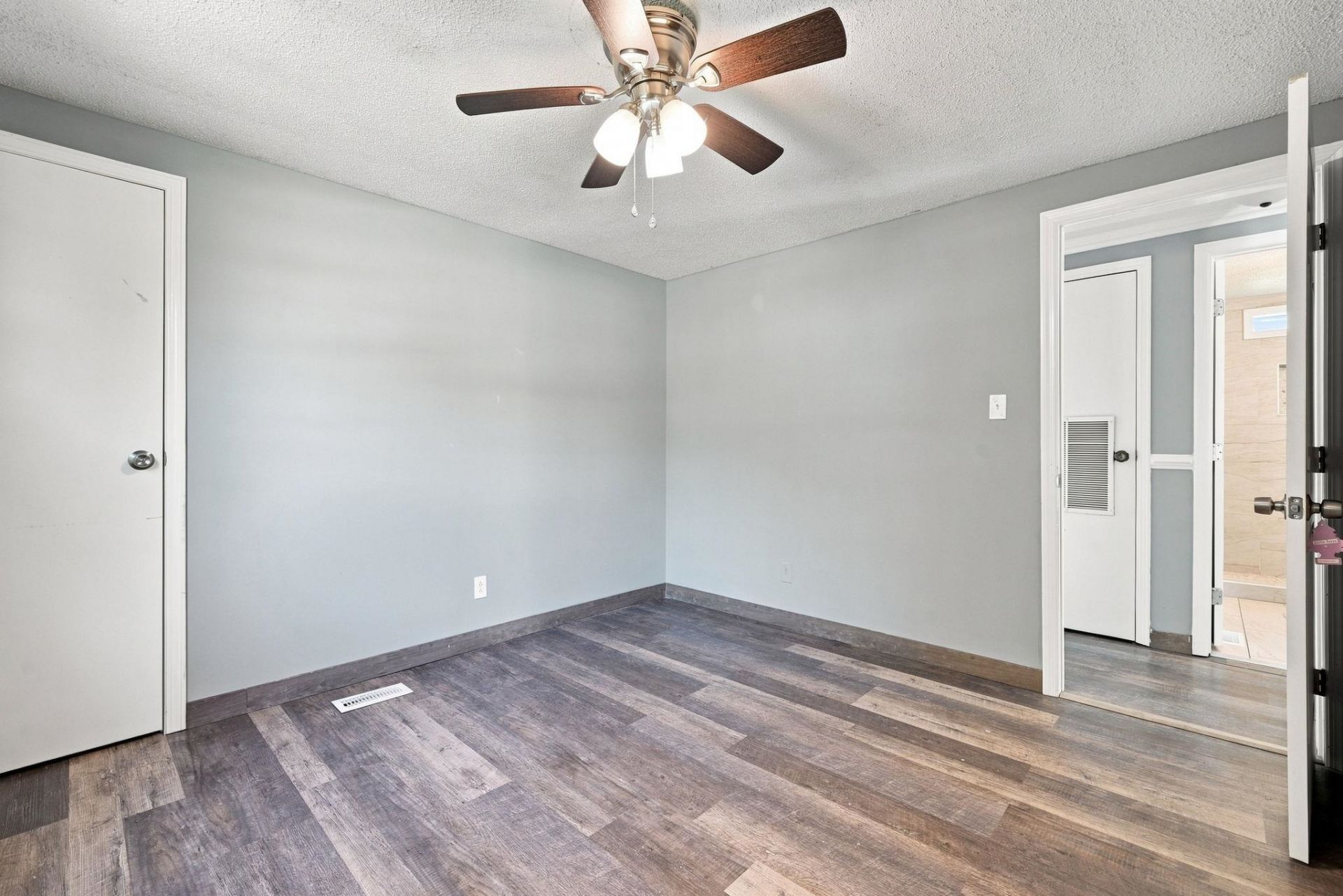 1109 Timber Ridge Trail Photo 13