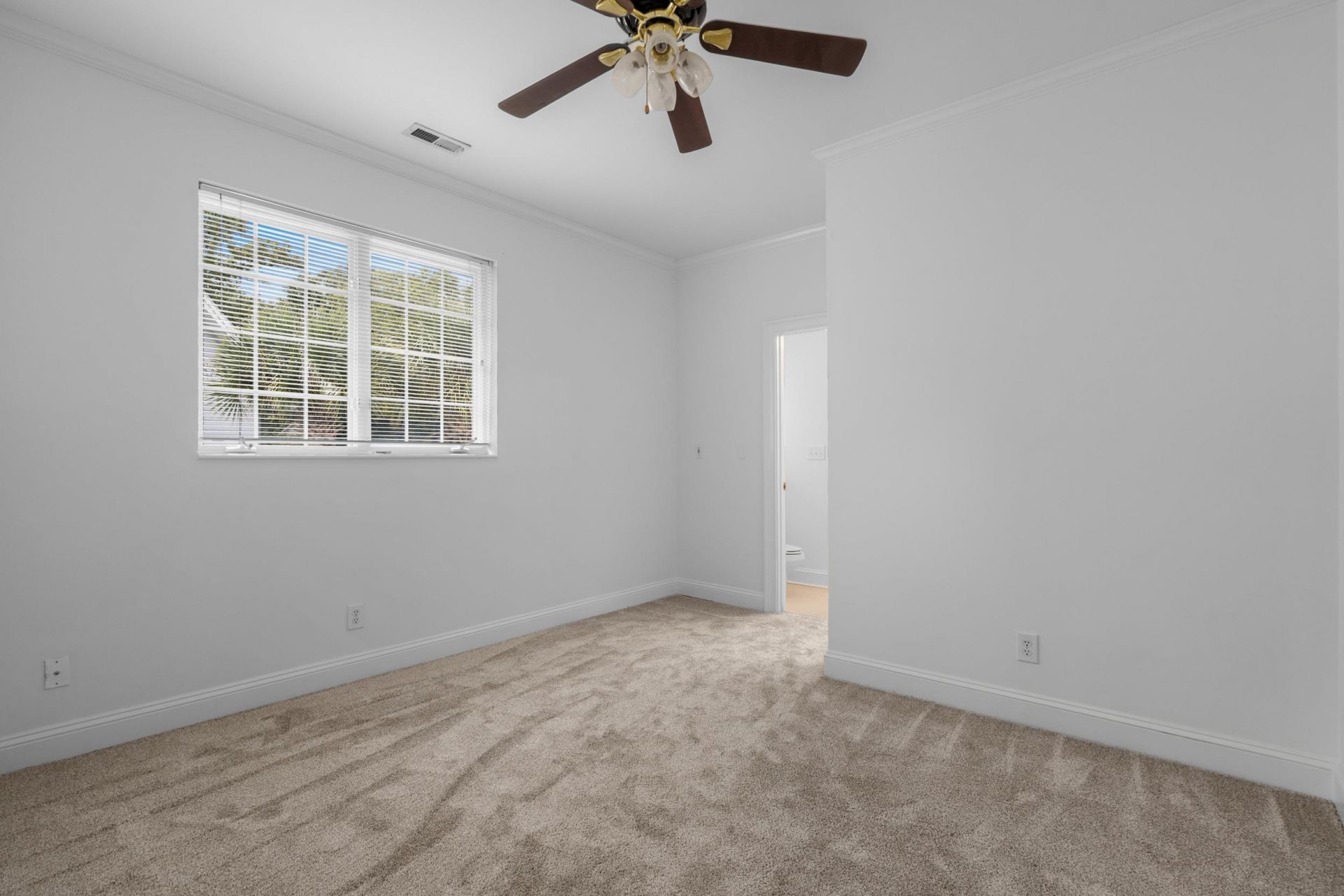 4907 Woodview Ln. Photo 48