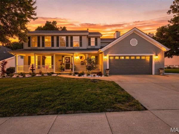 1519 Autumn Chase Drive, Fenton, MO 63026