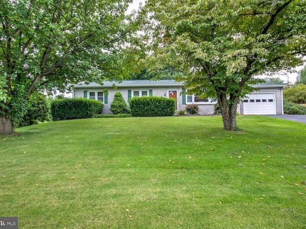 720 MEADOW DRIVE , HONEY BROOK, PA 19344