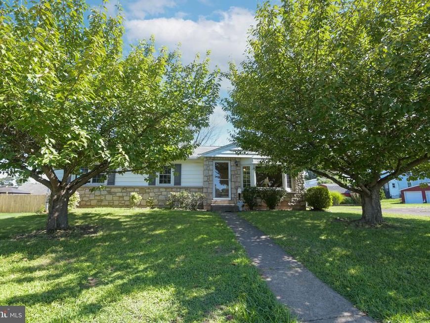 215 School Lane , Telford, PA 18969 Main Photo