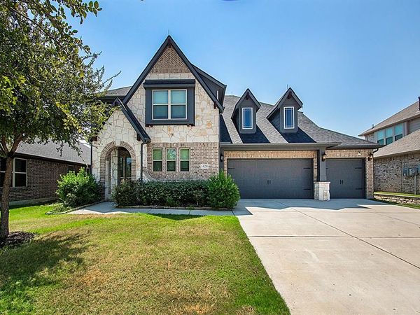 1420 Stoneleigh Place, Aubrey, TX 76227